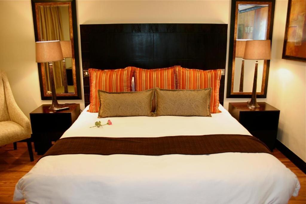 Mount Meru Hotel Arusha Bagian luar foto