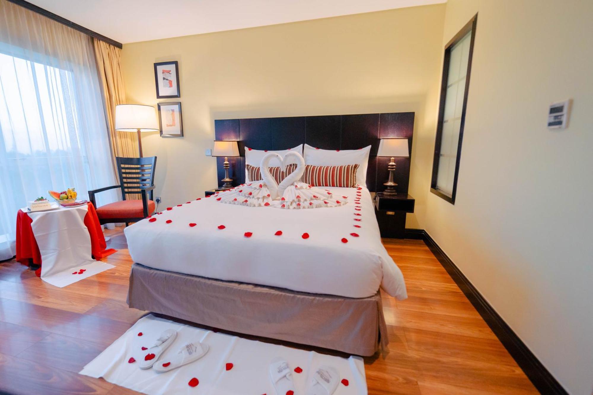 Mount Meru Hotel Arusha Bagian luar foto