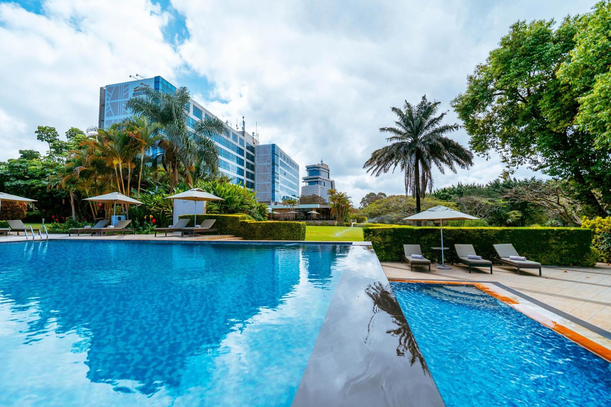 Mount Meru Hotel Arusha Bagian luar foto
