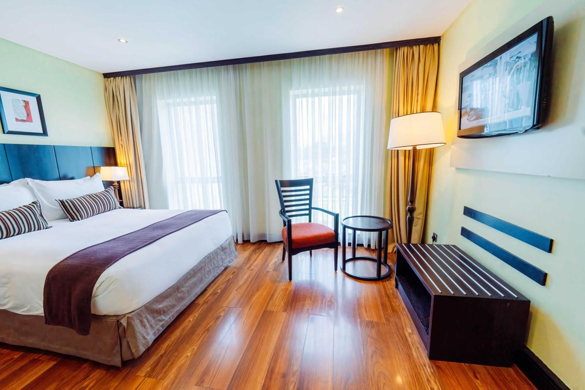 Mount Meru Hotel Arusha Bagian luar foto